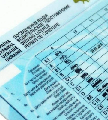 В Сумской области задержали инструктора автошколы, который помогал &quot;решить вопрос с правами&quot;