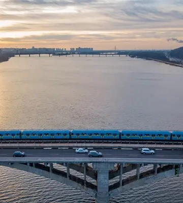 Мост Метро в Киеве скоро начнут ремонтировать: Киевавтодор объявил тендер
