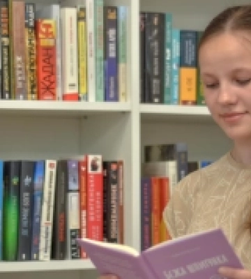 Юна книжкова блогерка та письменниця Дарина Ясинчук презентувала у Рівному дебютну книгу «Бєжа шпигунка»