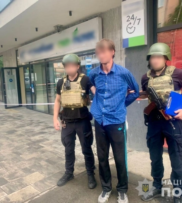 В Ужгороді перевірили повідомлення про замінування банку – інформація не підтвердилася