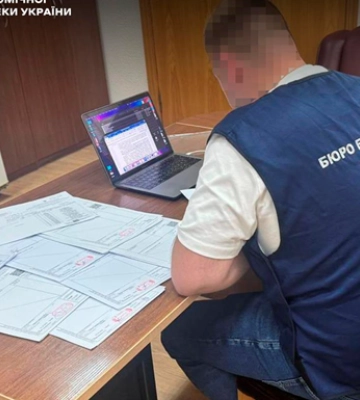 БЕБ прийшло з обшуками на Одеську митницю у справі про &quot;сірий&quot; експорт зерна – джерело