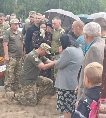 На Волині попрощалися з Героєм Леонідом Лещуком