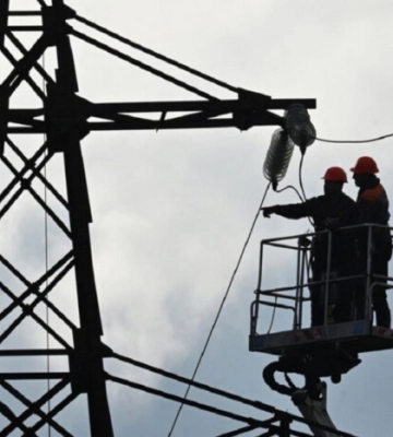 Окупанти знищили трансформаторну підстанцію в Києві