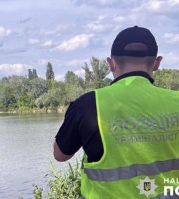 У Кременчуці ледь не втопилася 16-річна дівчина