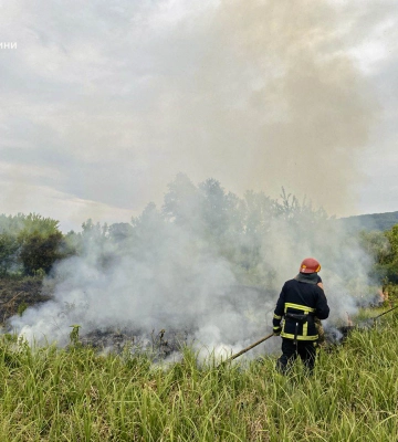 На Сумщині рятувальники 8 разів ліквідовували загоряння на відкритих територіях
