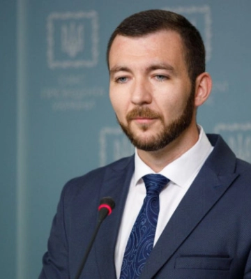 Байден дозволив завдавати ударів по території РФ для захисту Харкова, – Politico