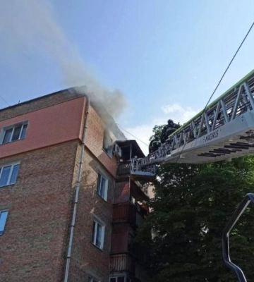 В Олександрії під час пожежі врятували жінку та дитину
