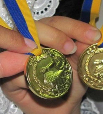 Скільки випускників та медалістів цьогоріч на Волині