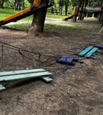 Падіння дітей з висоти після обриву троса в мотузковому парку в Ужгороді: відкрито провадження
