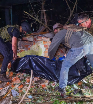 З-під руїн п’ятиповерхівки в Харкові дістали п’яте тіло 