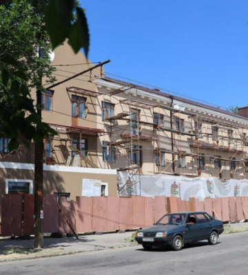 Голова Запорізької ОВА пояснив, чому потрібно відновлювати зруйновані будинки під час війни