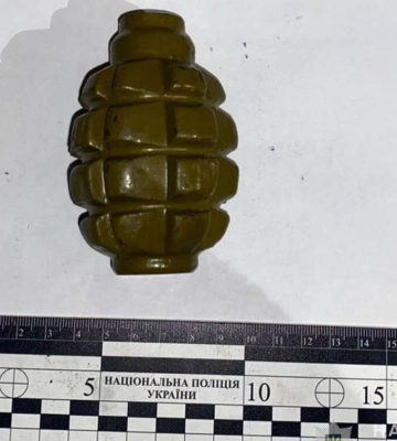 В Днепропетровской области мужчина подорвал гранату во дворе соседа