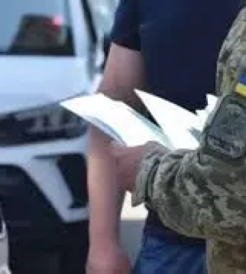 На Черкащині у двір працівника ТЦК кинули вибуховий пристрій