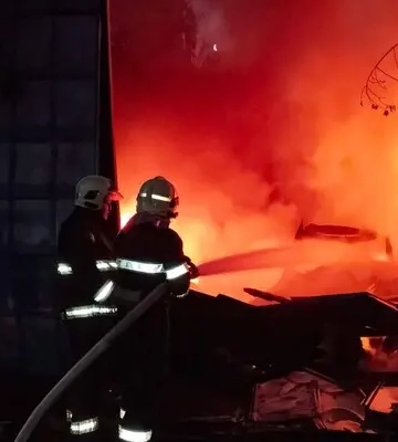 На Вінниччині спалахнула пожежа внаслідок атаки ударних дронів – ОВА