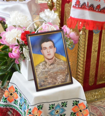 У 22 роки віддав життя за нас і Україну: на Волині поховали Героя Євгена Забродоцького, який вважався зниклим безвісти. Фото