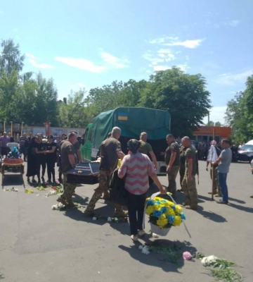 Навіки молодий: у Луцький район «на щиті» востаннє повернувся Герой Павло Тарнавський. Фото