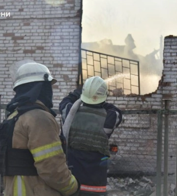 Окупанти вдень вдарили про Чайківці на Харківщині, поранена жінка