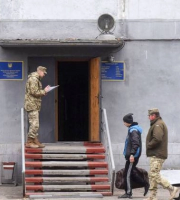 «Ганебний випадок». На Черкащині невідомі кинули вибухівку у двір працівника ТЦК: військові прокоментували