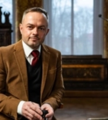 Історик та журналіст Олександр Зінченко презентую у Рівному книгу
