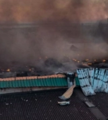На Миколаївщині гасили пожежу, спричинену падінням уламків безпілотника