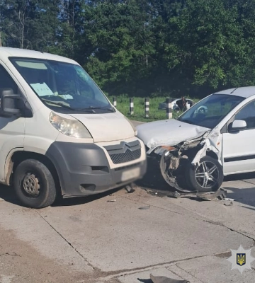 На залізничному переїзді на Черкащині сталася ДТП: травмувалася пасажирка (ФОТО)