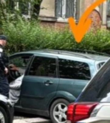 Пʼяний священник Мукачівської єпархії УПЦ МП влетів на автомобілі у будинок в Ужгороді