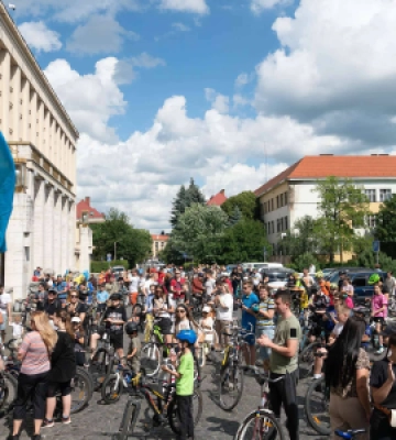 Благодійним велозаїздом «Big City Ride» відкрили в Ужгороді велосезон