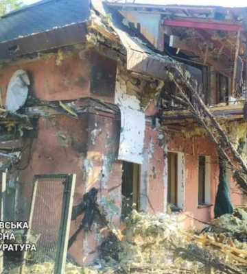Наслідки ракетного удару по базі відпочинку на Харківщині показали у прокуратурі