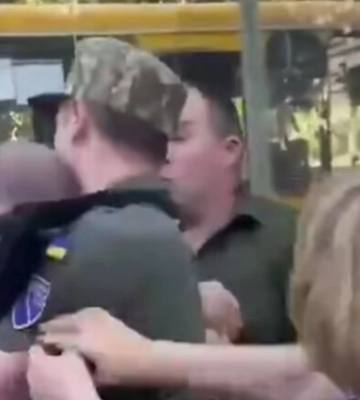 В Днепропетровском областном ТЦК прокомментировали силовое задержание мужчины