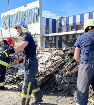Удар по «Эпицентру» в Харькове: поисковые работы завершены