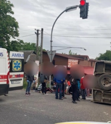 На Вінниччині перекинувся автобус із пасажирами, 11 постраждалих