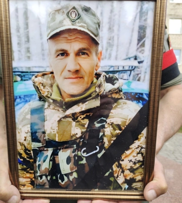 Дві донечки залишились без батька: на Волинь востаннє повернувся Герой Ігор Чак