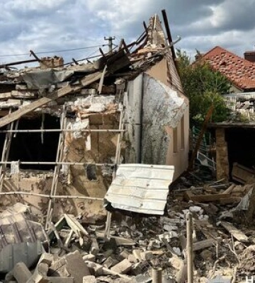 Унаслідок удару росіян по житловому будинку в Томиній Балці постраждав чоловік