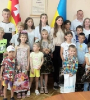 У Рожищі вихованцям прийомних родин вручили подарунки. ФОТО