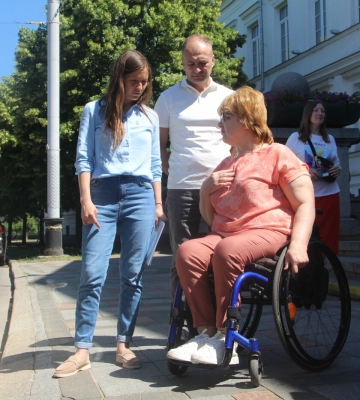 У Полтаві з&#039;явився інклюзивний автобус, який возитиме містян на кільцевому маршруті