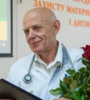 Легендарного дитячого хірурга з Волині привітали з ювілеєм (Фото)