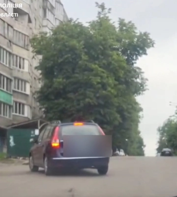 2,95 проміле - і це о 8-й ранку: у Рівному упіймали п`яного водія (ВІДЕО)