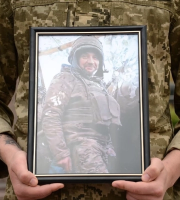 У Рівному попрощалися з воїном, який віддав життя у бою на Луганщині