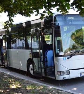 До Полтави прибув автобус з Бельгії, який придбали підприємці ФОТО