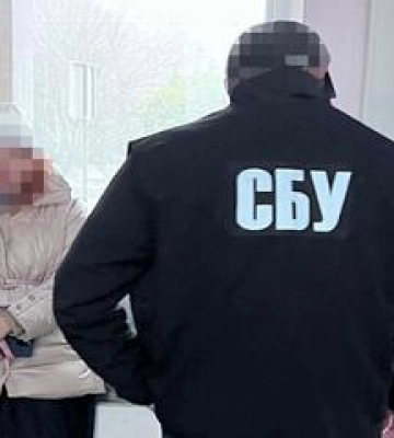Суд відмовив в угоді полтавці, яка зізналася в організації незаконного перетину кордону