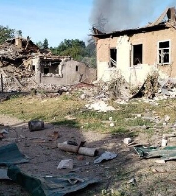 Зранку окупанти вдарили по Куп’янську, з-під завалів врятували чоловіка. ВІДЕО+ФОТО