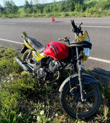 У ДТП в Рівненському районі травмувалися мотоцикліст та 14-річний пасажир