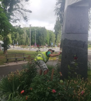 У Здолбунові понівечили пам’ятник Степану Бандері