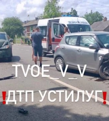 Не розминулися на перехресті: у місті на Волині - аварія за участі автомобіля обленерго