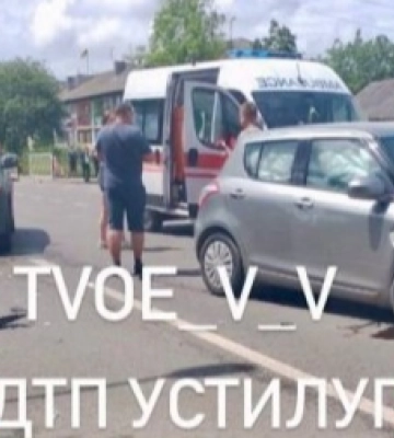 Не розминулися на перехресті: у місті на Волині - аварія за участі автомобіля обленерго