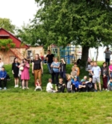 Поліцейські-кінологи ознайомили зі своєю професією учнів спецшколиу Великих Межирічах