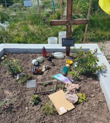 На Тернопільщині вандал пошкодив чотири могили Захисників (ФОТО)