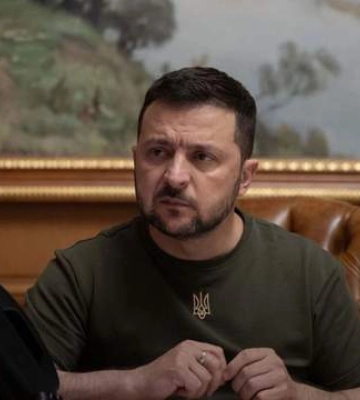 Зеленський повернувся до Києва і заслухав доповідь Сирського на Ставці