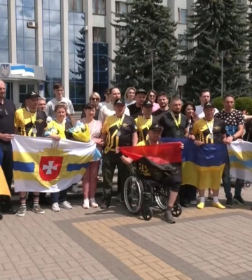 Дружині воїна з Рівненщини вручили його посмертну нагороду