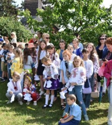 В Ужгорді вшанували дітей, яких не стало через війну